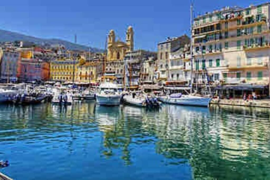 Appartement Vue Mer Avec Parking Gratuit Sur Place Bastia  Exteriér fotografie